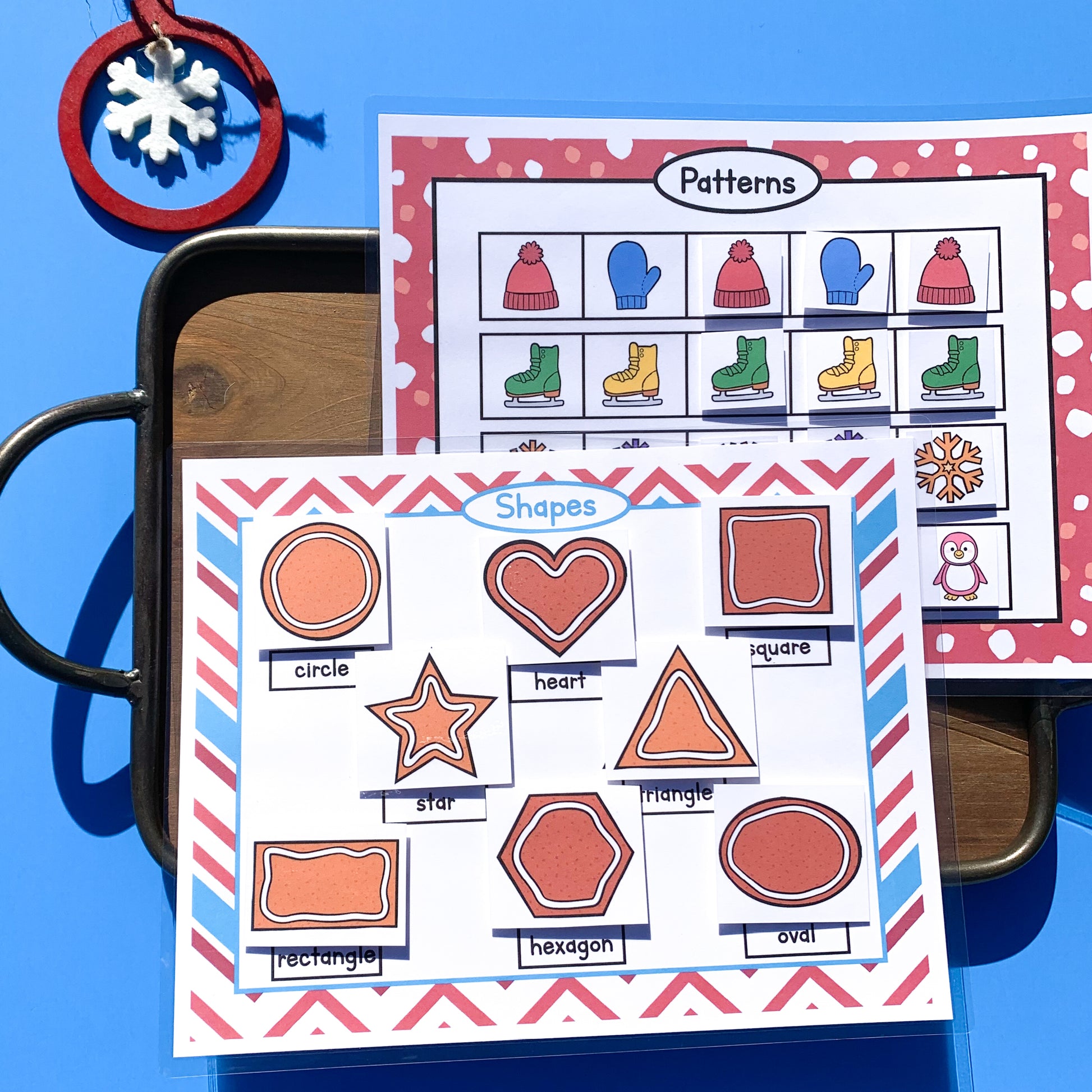 11 Preschool winter learning educational activities! This includes 19 pages.  Includes an activity for: 1. Colors 2. Emotions 3. Clothes for winter 4. Shapes 5. Alphabet 6. Patterns 7. Size 8. Puzzle 9. Tracing 10. Matching 11. Play dough mat *Winter cover page